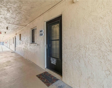 3983 Lake Bayshore Drive - Photo Thumbnail 2