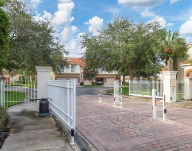 7269 Fountain Palm Circle - Photo Thumbnail 2