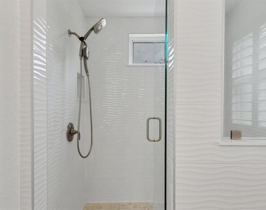 7269 Fountain Palm Circle - Photo Thumbnail 18