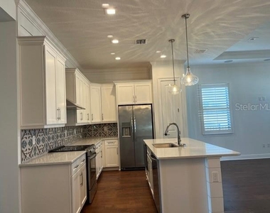 20 Del Palma Drive - Photo Thumbnail 5