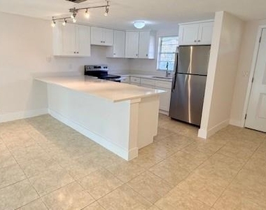 600 Russell Street - Photo Thumbnail 4