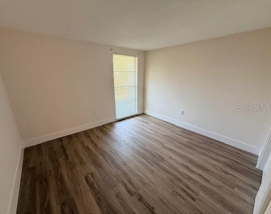 600 Russell Street - Photo Thumbnail 9