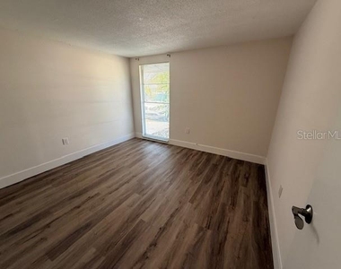 600 Russell Street - Photo Thumbnail 10
