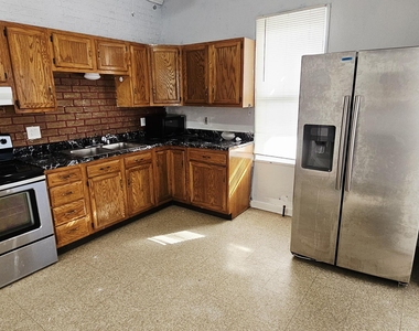 1319 Washburn Street - Photo Thumbnail 4