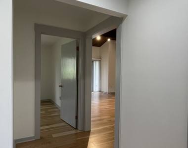 14 Algonquin Lane - Photo Thumbnail 4