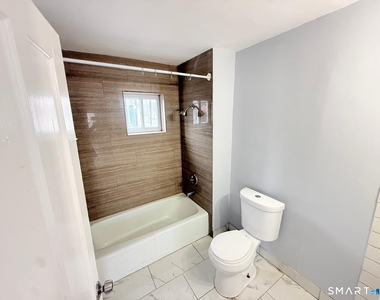 240 Wood Avenue - Photo Thumbnail 5