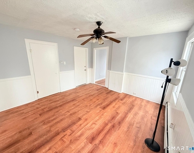 240 Wood Avenue - Photo Thumbnail 4