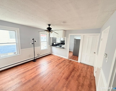 240 Wood Avenue - Photo Thumbnail 3