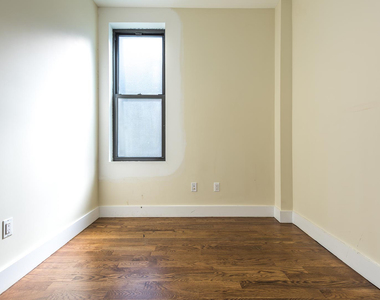 291 Stockholm Street - Photo Thumbnail 2