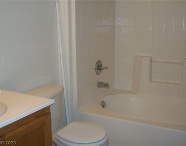 5855 Valley Drive - Photo Thumbnail 6