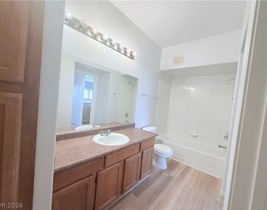 7255 W Sunset Road - Photo Thumbnail 9