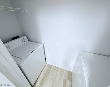 7255 W Sunset Road - Photo Thumbnail 1