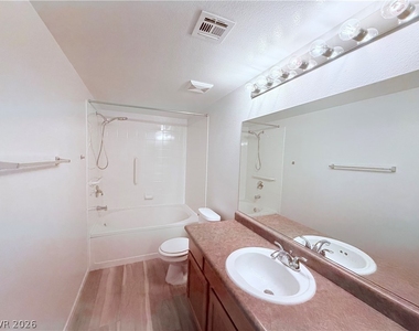7255 W Sunset Road - Photo Thumbnail 13
