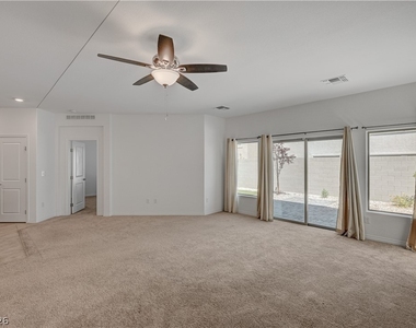 630 Great River Avenue - Photo Thumbnail 10