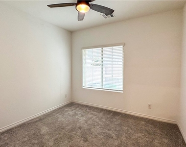 600 N Carriage Hill Dr - Photo Thumbnail 36
