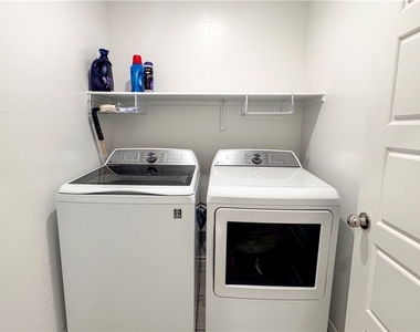 600 N Carriage Hill Dr - Photo Thumbnail 39