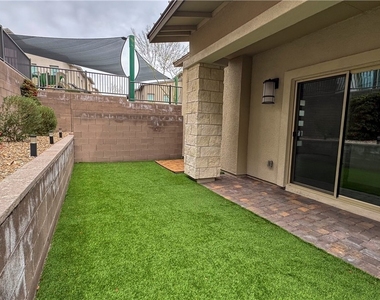 600 N Carriage Hill Dr - Photo Thumbnail 43