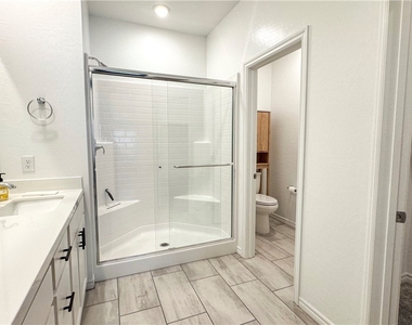 600 N Carriage Hill Dr - Photo Thumbnail 26