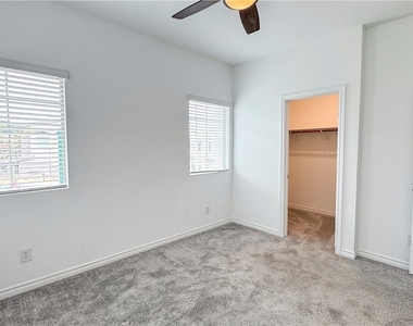 600 N Carriage Hill Dr - Photo Thumbnail 21