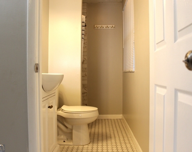 5811 Calico Court - Photo Thumbnail 9
