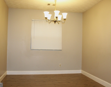 5811 Calico Court - Photo Thumbnail 4