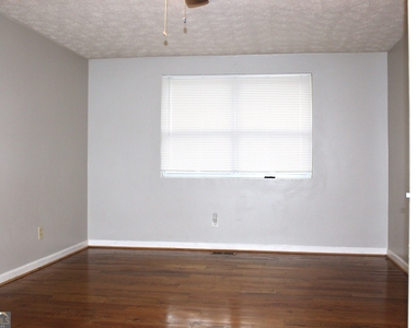 5811 Calico Court - Photo Thumbnail 8