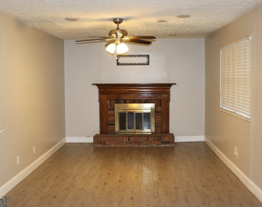 5811 Calico Court - Photo Thumbnail 7