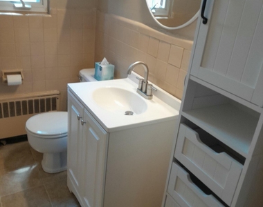 142 South Street - Photo Thumbnail 8