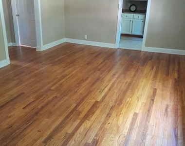 142 South Street - Photo Thumbnail 4