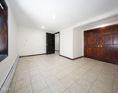 60 Matthews Street - Photo Thumbnail 14