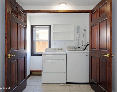 60 Matthews Street - Photo Thumbnail 17