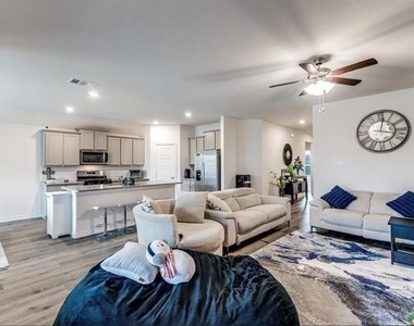 9809 Gooseneck Drive - Photo Thumbnail 2