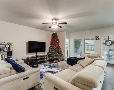 9809 Gooseneck Drive - Photo Thumbnail 1