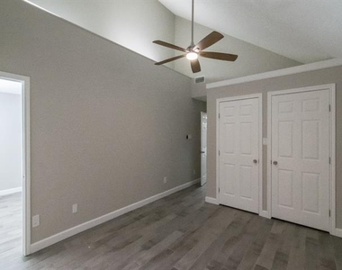 3142 Royal Gable Drive - Photo Thumbnail 24