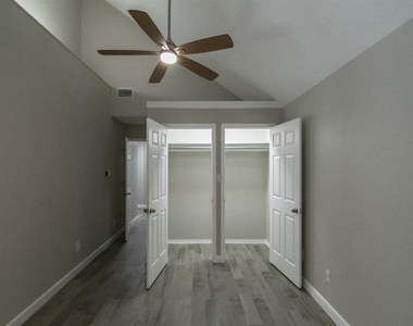 3142 Royal Gable Drive - Photo Thumbnail 22