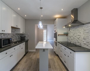 3142 Royal Gable Drive - Photo Thumbnail 32