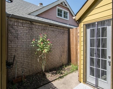 3142 Royal Gable Drive - Photo Thumbnail 4