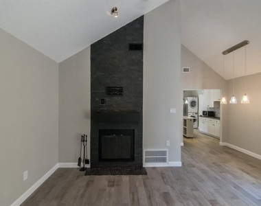 3142 Royal Gable Drive - Photo Thumbnail 11