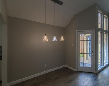 3142 Royal Gable Drive - Photo Thumbnail 16