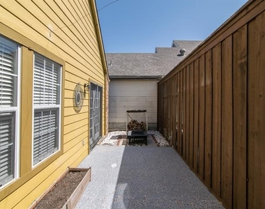 3142 Royal Gable Drive - Photo Thumbnail 3