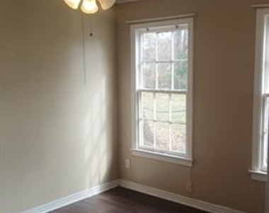250 E Jordan Street - Photo Thumbnail 10
