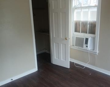 250 E Jordan Street - Photo Thumbnail 4