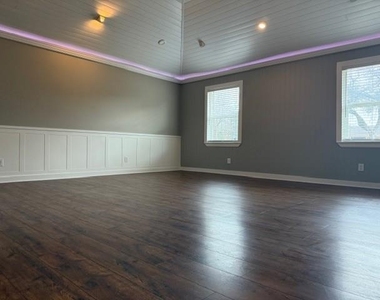 9941 Mixon Drive - Photo Thumbnail 6