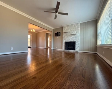 9941 Mixon Drive - Photo Thumbnail 14