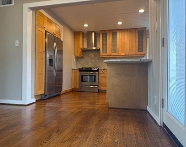 9941 Mixon Drive - Photo Thumbnail 1