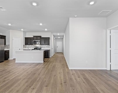 13197 Enclave Parkway - Photo Thumbnail 15