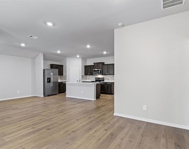 13197 Enclave Parkway - Photo Thumbnail 16