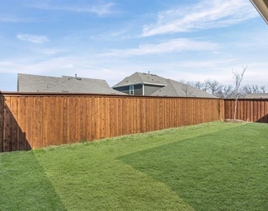 13197 Enclave Parkway - Photo Thumbnail 36