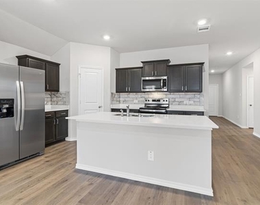 13197 Enclave Parkway - Photo Thumbnail 8