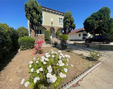 1427 S Chapel Avenue - Photo Thumbnail 11